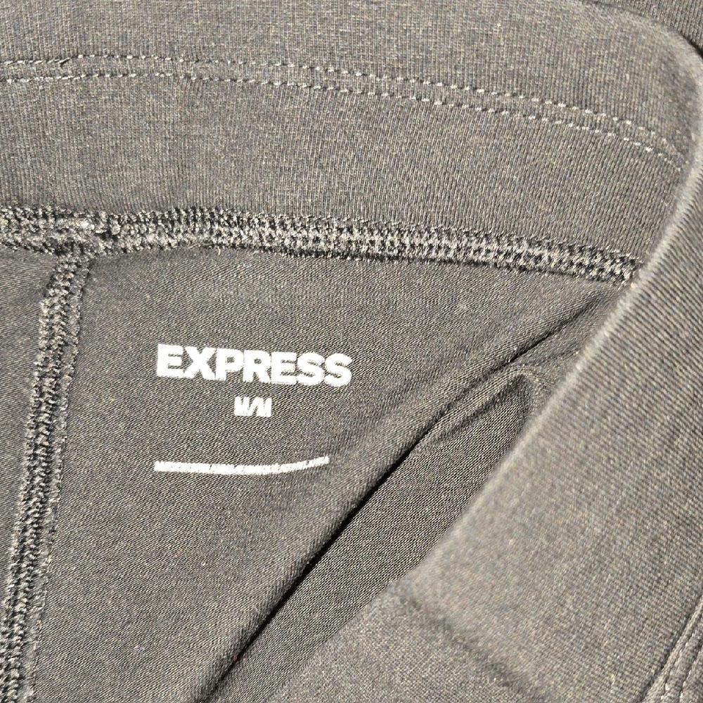Express cropped Black Leggings size Medium - Picture 2 of 3